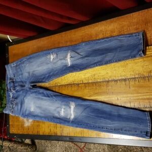 Vintage distressed white house black market skinny leg jeans